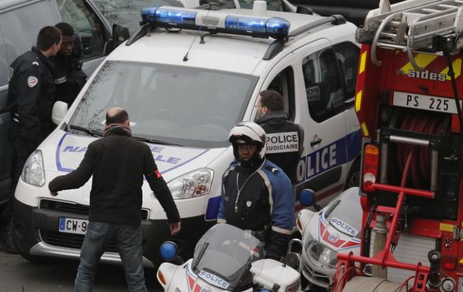 Стрельба в Париже: сотни людей в панике покинули площадь Республики