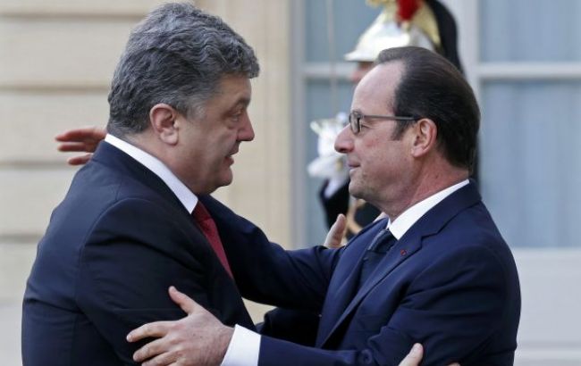 Порошенко: Франция является лидером в восстановлении мира в Украине