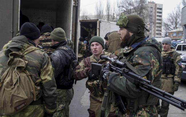 Штаб АТО повідомив про обстріл військових під Донецьком з "Градів"
