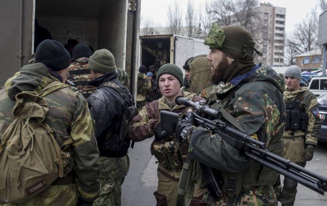 Боевики обстреляли силы АТО в Счастье, Широкино и под Донецком, - штаб