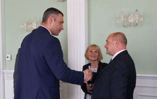 Київ отримає ще 15 снігоприбиральних машин від Німеччини, - Кличко