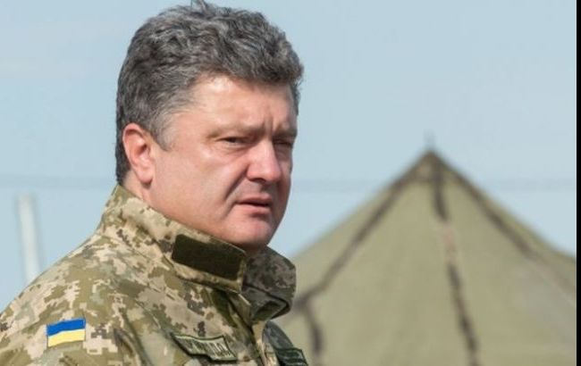 Порошенко поручил Туке прекратить контрабанду товаров на оккупированные территории Донбасса