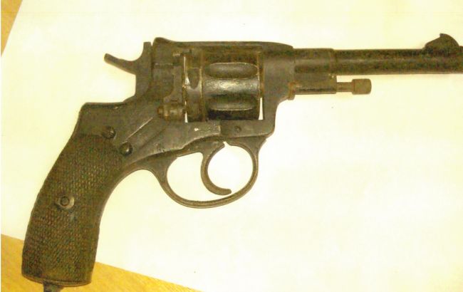 У громадській приймальні ГПУ виявили вогнепальну зброю