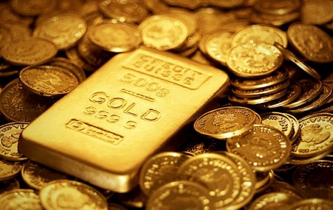 НБУ повысил курс золота до 248,01 тыс. гривен за 10 унций