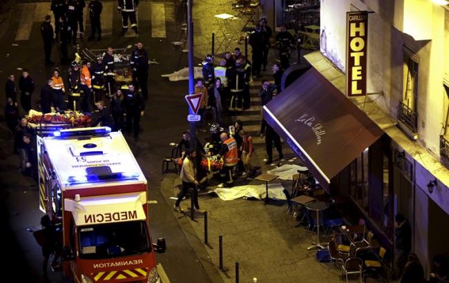 Появилось видео расстрела посетителей ресторана в Париже