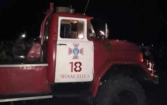 У Кіровоградській області на висоті 8 метрів застрягла повітряна куля з пасажирами