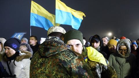 Ще один полонений український військовослужбовець повертається додому