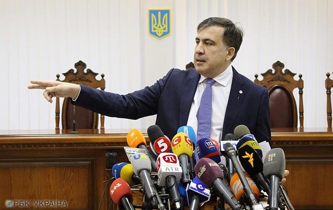 Саакашвили заявил, что суд наложил арест на его американскую карточку
