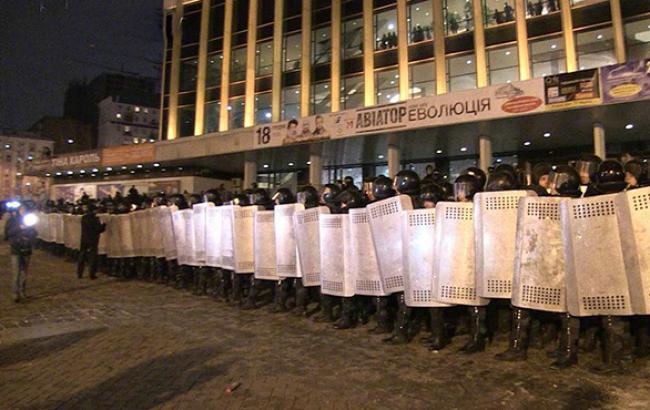 В результаті зіткнень перед концертом Ані Лорак в Києві постраждали 7 міліціонерів, затримано 4 активістів