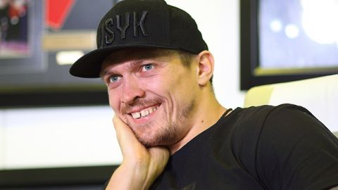 Оскар режисерові: Усик розбурхав шанувальників, повторивши сцену з "Бригади" (відео)