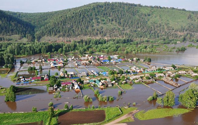 Число жертв наводнения в России достигло 20 человек