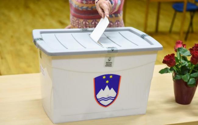 У Словенії проходять дострокові парламентські вибори
