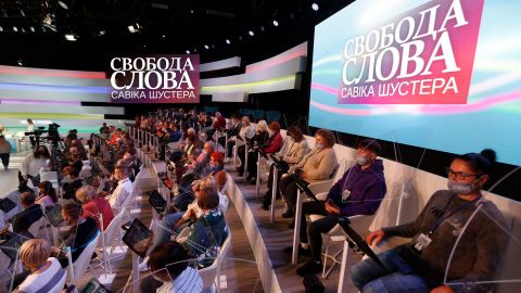 "Свобода слова Савіка Шустера" максимально убезпечила глядачів у студії