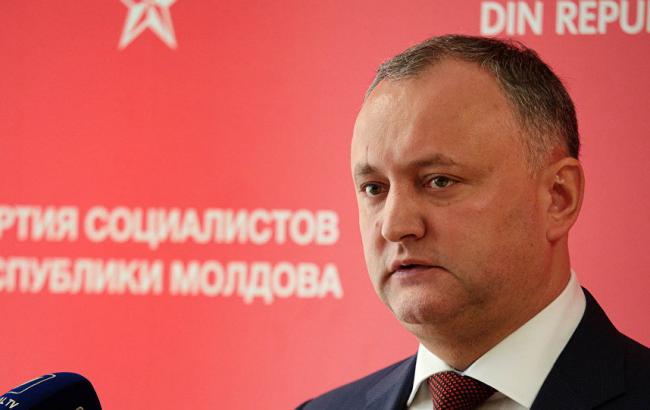Лидер президентской гонки в Молдове допускает изменение Конституции и роспуск парламента