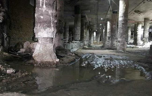 "Идентифицирует нас как нацию": место археологических раскопок на Почтовой площади "уходит под воду" (видео)