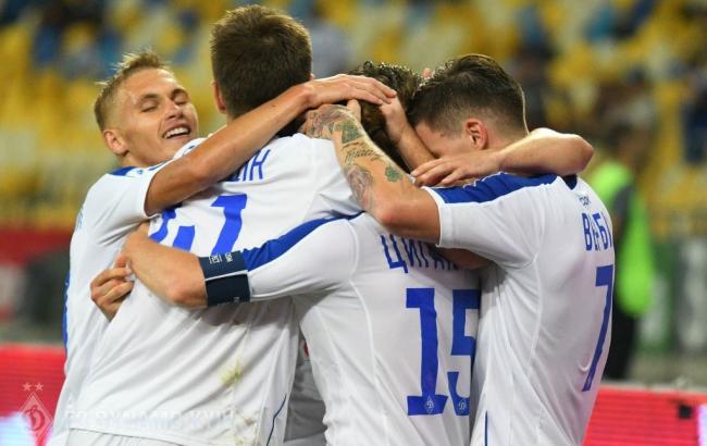 "Динамо" отправилось на первый матч раунда плей-офф Лиги чемпионов с "Аяксом"