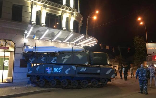 Міноборони проводить розслідування ДТП з військовим автомобілем у Києві