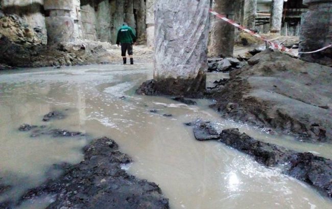 У Києві підтопило місця розкопок на Поштовій площі