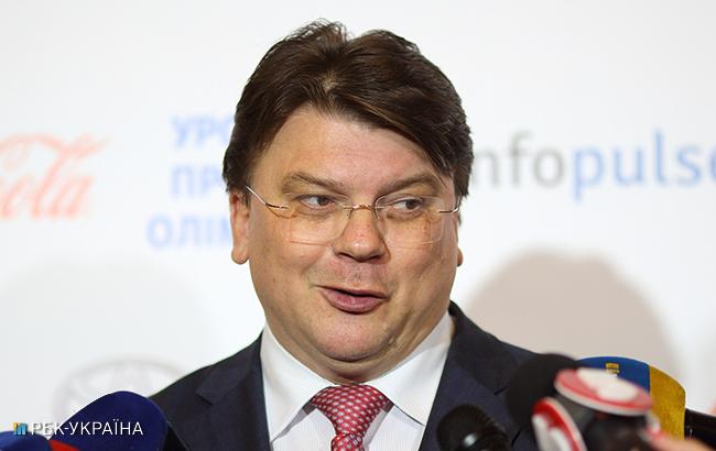 "Бачив, як ходив по землі": міністр молоді та спорту України побував в метро (фото)