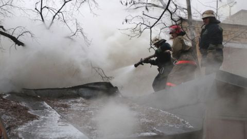 В Днепропетровской области горело общежитие, спасатели эвакуировали людей