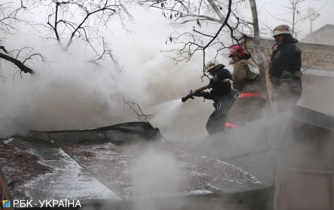 В Днепропетровской области горело общежитие, спасатели эвакуировали людей