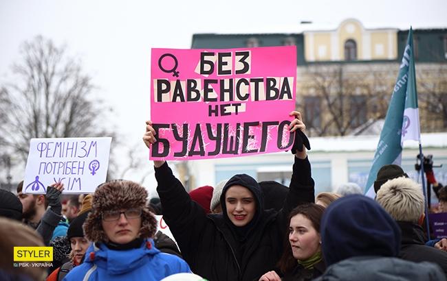 8 Марта с привкусом насилия  и взаимонепонимания: как в Киеве прошел Марш Женщин (фоторепортаж)