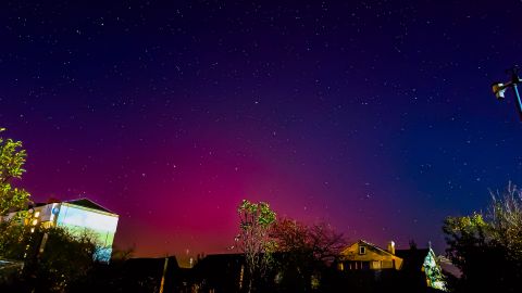 Чи стане полярне сяйво звичним явищем для українців: відповідь Головної обсерваторії НАН України