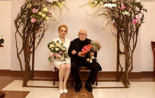 80-летний Джигарханян женился в третий раз