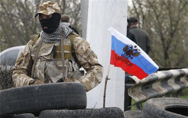 Военные РФ на Донбассе самовольно оставляют передовые позиции с оружием, - разведка