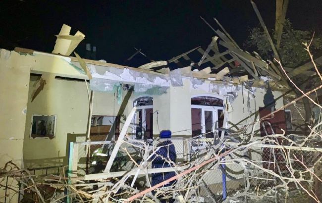 Войска РФ снова обстреляли Никопольский район: есть раненые