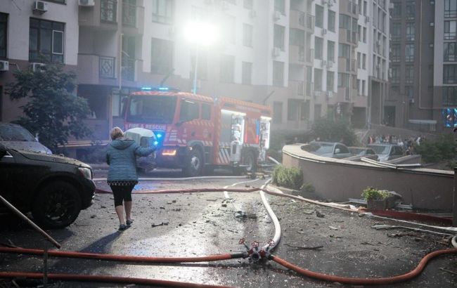 Внаслідок атаки постраждали шість районів Києва, кількість поранених знову зросла, - КМВА