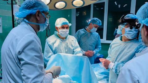 Українець після смерті врятував чотирьох людей, включаючи дитину: фото унікальної операції