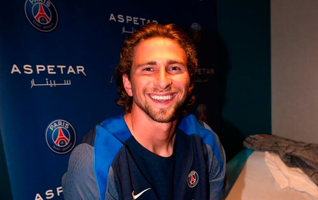 Неочікувано: капітан ПСЖ подарував медаль Забарному після фіналу Суперкубка