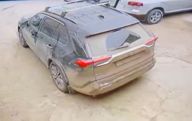 В Крыму женщина "зажигала" под трек "Чорнобаївка": оккупанты в гневе