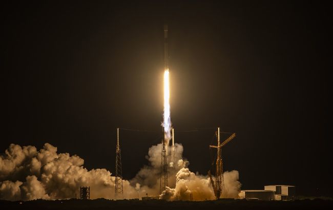 SpaceX вывела на орбиту дополнительную партию спутников Starlink: видео запуска ракеты