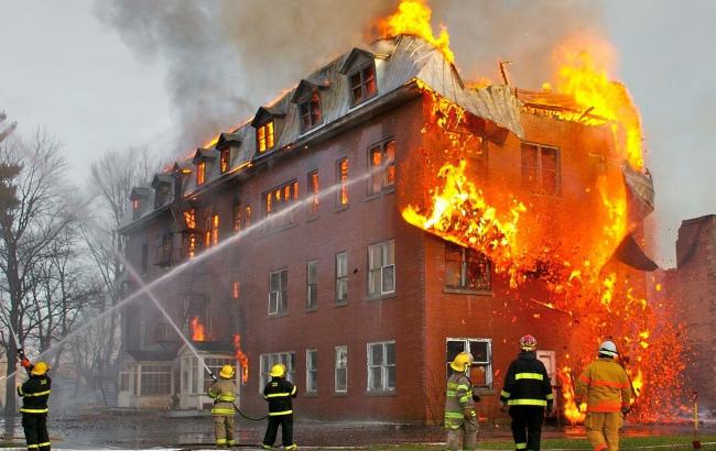 Невідомі підпалили арабську школу в Швеції