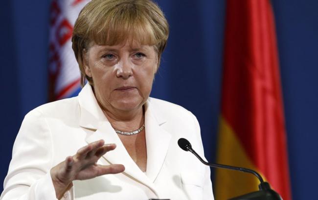 Меркель: Литву необходимо защищать из-за ее соседства с Россией
