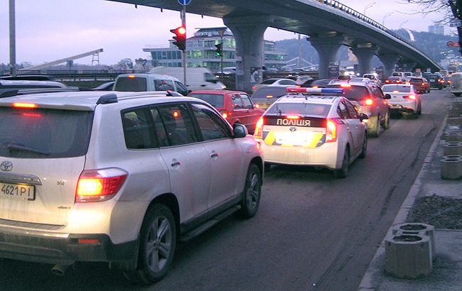 Пробки в Киеве достигли 6 баллов