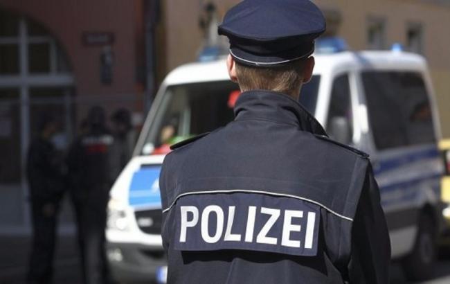Німецька поліція провела масові обшуки через схованку з хімікатами для вибухівки