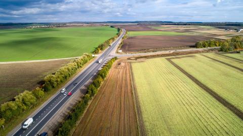 В Украине будет подписан первый договор о строительстве дорог на основе концессии, - Новак