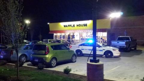 В результаті стрілянини в кафе в США загинуло чотири людини