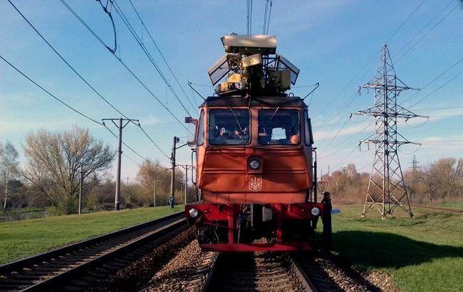 В Харьковской области 10-летняя девочка попала под дрезину
