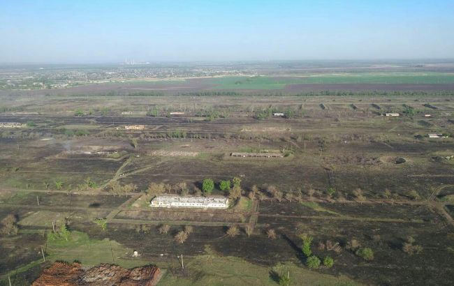 Пожар в Балаклее: спасатели приступили к обследованию территории