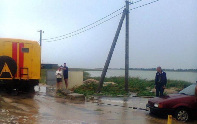 Негода на Азовському морі: у Приморську евакуювали 86 людей