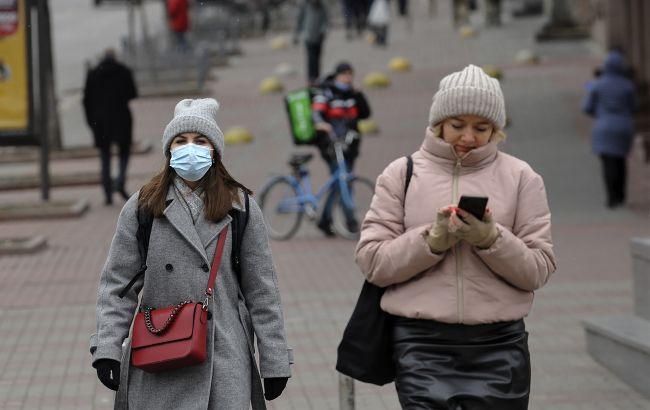 Вакцинація від грипу – рекомендація, але не обов’язок: бліц з ЦГЗ про сезонні хвороби