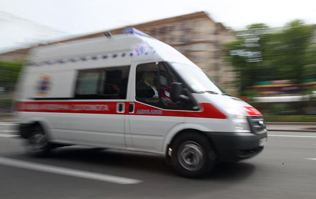 Ехали на срочный вызов: в Киеве "герой парковки" с пистолетом избил водителя скорой помощи