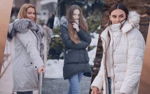 Як виглядати стильно цієї зими: пуховики, які терміново потрібно викинути