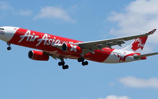 В небе над Индонезией пропал самолет малайзийской авиакомпании
