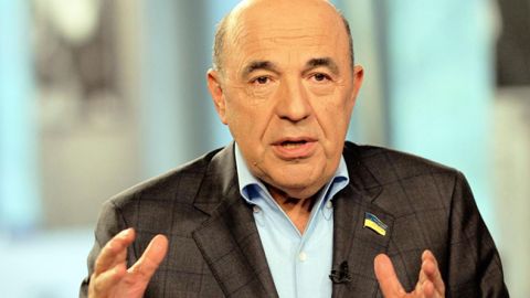 Лишите народного депутата права выступать? Рабинович угодил в языковой скандал