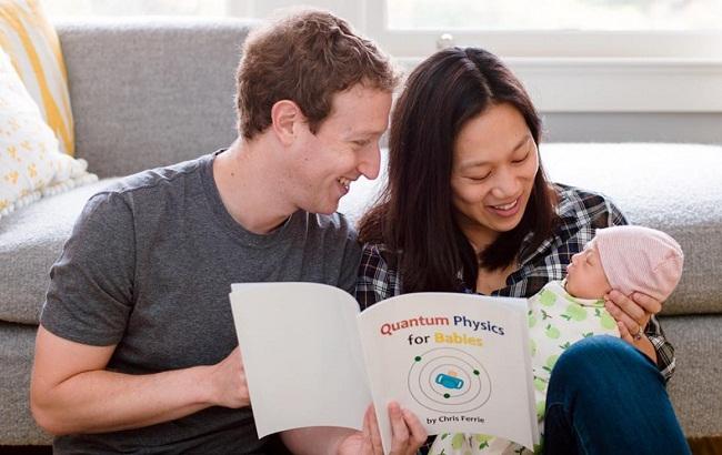 Основатель Facebook умилил сеть тренировкой с полуторагодовалой дочерью